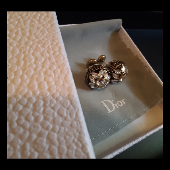 New! Crystal Dior Tribal Earrings! - Picture 3 of 4